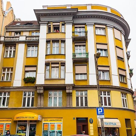 Retro Hostel Познань Екстер'єр фото